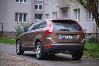 Predám Volvo XC60 2.4 D, 4x4, automat - 13