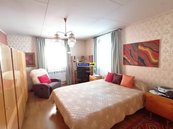 Rodinný dom na predaj Martin Stráne, samostatné 2 vchody a 2 - 13