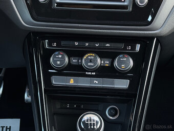 Volkswagen Touran 2.0 TDI 110KW M6 R- Line Highline - 13