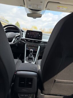 Volkswagen T-Roc 2.0 TDI Style Kupene v SR - 13