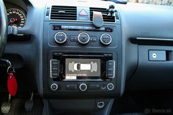Volkswagen Touran 2.0 TDI, Highline, Servisná história, - 13