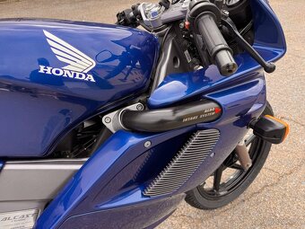 1998 HONDA NSR 125 ccm /JC22 S) , naj. 6600 km, po servisu - 13