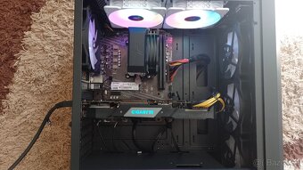 Predam vykonny herny PC-/ RTX 2070 GAMING OC/32GB DDR4/ RYZE - 13