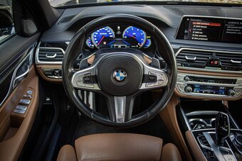 BMW Rad 7 730d xDrive A/T - 13