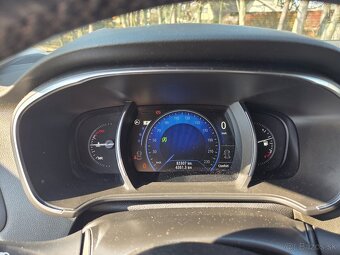 RENAULT MEGANE 2017 - 13