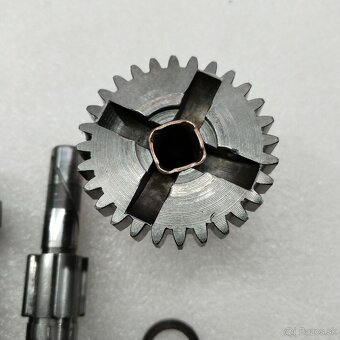 MANET 90 PŘEVODOVKA ORIGINÁL - 13