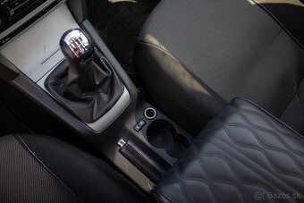 Škodu Octavia Combi 1.6 TDI CR DPF - 13