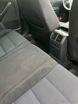 Predám VW Golf 6 tdi 1.6 77kw CR r. 12/2011 - 13