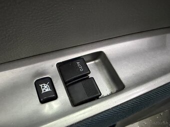 Mazda 2 1.3 16V PLUSLINE - 13