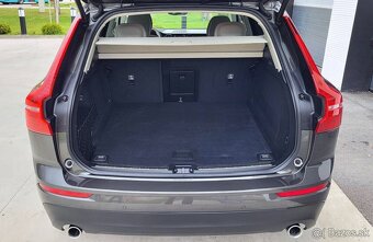 Volvo XC60 B5 2.0L Momentum Pro AWD A/T - 13