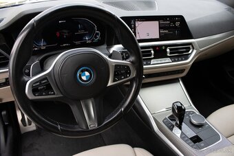BMW Rad 3 Touring 330e PHEV A/T - 13