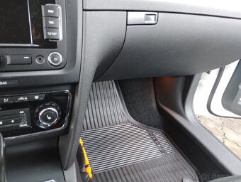 Škoda Superb Combi 1.6 TDI CR DPF Elegance GreenLine - 13