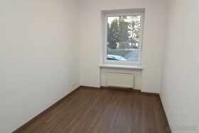 BRANDreal – 3 izbový byt v centre na Námestí SNP, 95 m² + 32 - 13