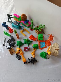 kinder figúrky - 13