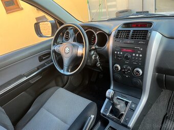 Suzuki Grand Vitara 1,6 VX 4x4 - 13
