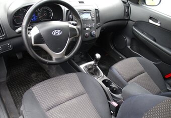 Hyundai i30 1.6 CRDi Comfort - 13