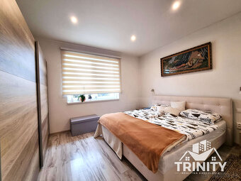 Na predaj nádherný 3-izbový dom so zastrešenou terasou v obc - 13