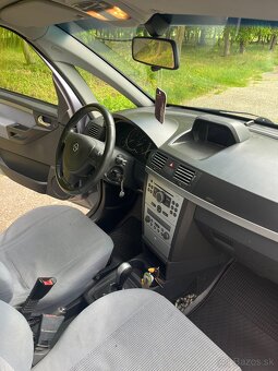 Opel Meriva 1.8 benzín Automat - 13