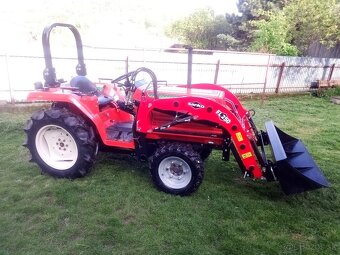 Traktor , malotraktor s čelným nakladačom - 13