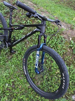 Horsky bicykel carbon celoodpruzeny ram M pneu 29 - 13