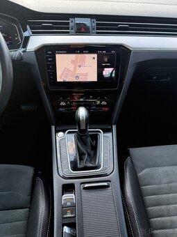 Volkswagen Passat Variant 2.0 TDI Elegance 84.500 KM  - 13