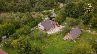 Priestranný dom v lone prírody - 13