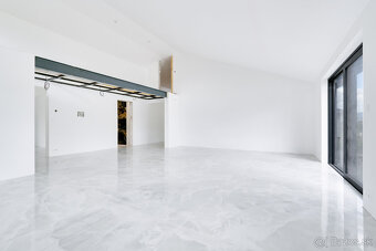 Na predaj 3 moderné nízkoenergetické rodinné domy v obci Val - 13