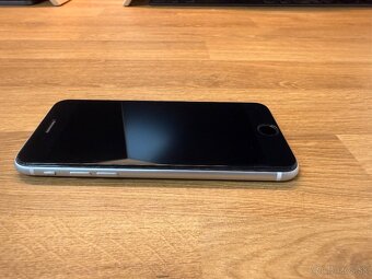 iPhone SE 2020 128GB - 13