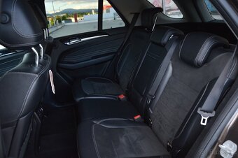 Mercedes Benz ML350 - 13