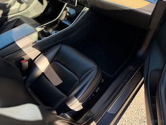 Tesla Model 3 | Performance | 377kw | AWD | 82kwh - 13