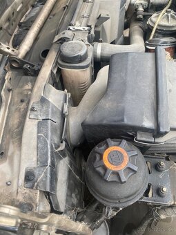 Rozpredam BMW e34 520ia - 13