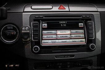 Volkswagen Passat Variant 3.2 V6 4Motion DSG - 13