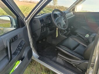 Pokazeny MOTOR Opel Frontera, ročník 2003 - 13