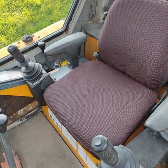 Pasovy bager Libra 125S - 13