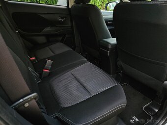 ✅Mitsubishi Outlander 2.0 benzín 4WD➡️automat CVT➡️7 miest - 13