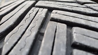 Zimné pneumatiky na plechových diskoch Fiat Tipo s puklicami - 13