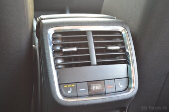 ŠKODA OCTAVIA COMBI 2.0 TDI DSG VIRTUAL KAMERA CRYSTAL LED - 13