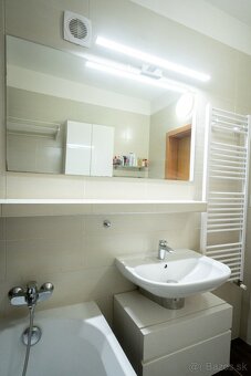 Priestranný 3i byt s balkónom a lodžiou na predaj vo Vrakuni - 13