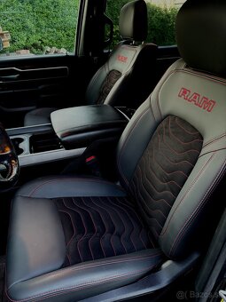 Dodge RAM 5.7 4x4 TUNING, SPORT, BLACK EDITION - 13