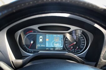 Ford S-Max 2.0 TDCi Titanium DPF A/T - 13
