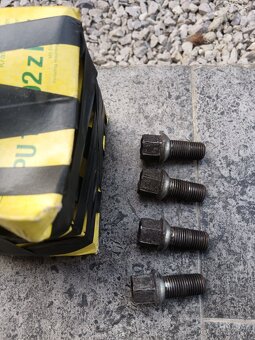 Predám alu disky Mercedes 8,5Jx17Hz 245x45R17. - 13