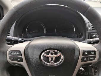 Toyota Avensis - 13