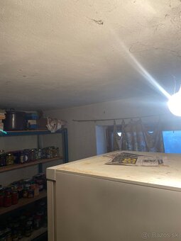 Ponúkam na predaj 5 izb, rodinný dom v obci Kocurice. - 13