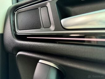 VW Touareg 3.0 TDI DSG 4Motion - 13