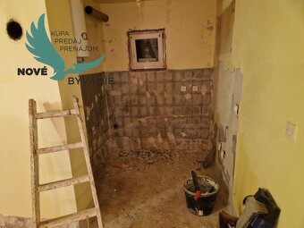 Na predaj dom vhodný ako investícia len 180m od mora v Chorv - 13