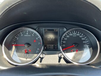 NISSAN QASHQAI 1.6i - 13