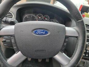 Ford Focus 1.8 TDCI GHIA - 13