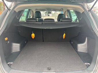 Hyundai ix35 2.0 CRDi VGT Premium 4x4 A/T - 13