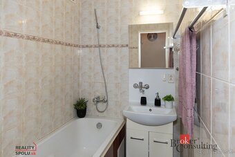 Predaj veľkého 2izb bytu s predzáhradkou - Galanta - 13