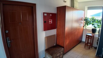 3izb byt so zariadením + vlastným parkovaním vo Vydranoch - 13